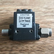 Aerotek coaxial RF isolator, Model I12-1L1MF SMA (EV-414)