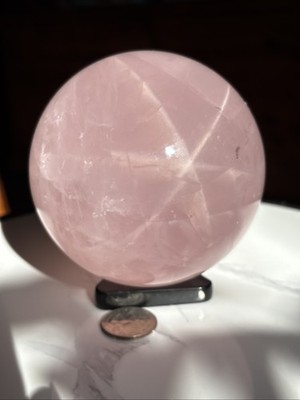 3.9  HQ Rose Quartz Sphere W/6pt Star Flash 1.5kg