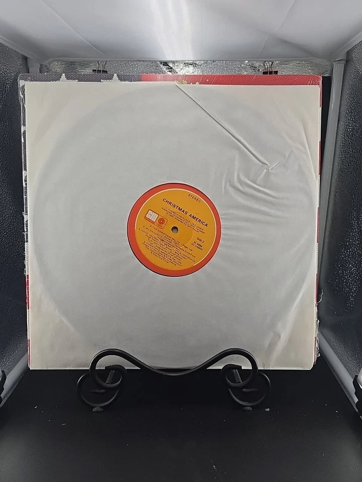 CHRISTMAS AMERICA 1973 Various LP CAPITOL Records VG+/EX - Image 3 of 4