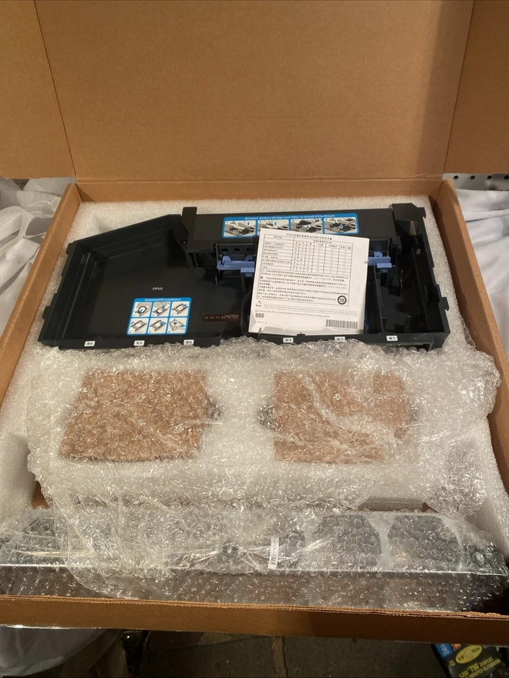 CISCO UCS 300W Kit 240m Tray Kabel Reiniger Rack