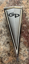 Nos Oem Gm New Front Hood Arrowhead Emblem For 1963 Pontiac Grand Prix 9771084