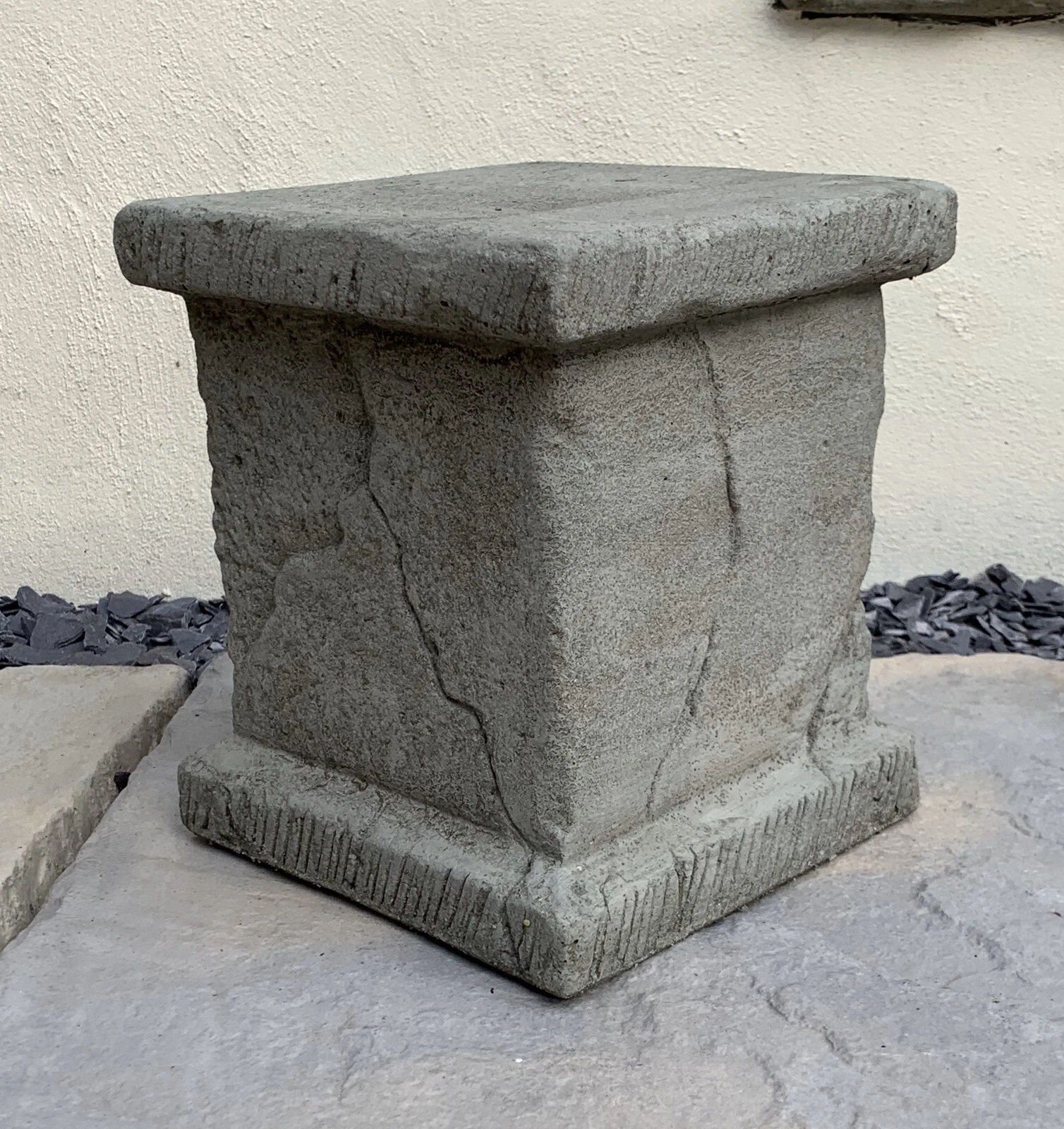 Picture 1 of 4