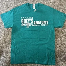 Greys Anatomy Intern Crew Shirt  Size Medium  Made By Gildan  - NWT