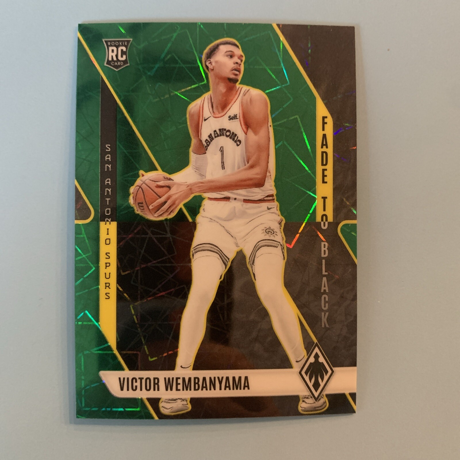 2023-24 Panini Phoenix- Green Lazer Fade To Black #11 Victor Wembanyama /175