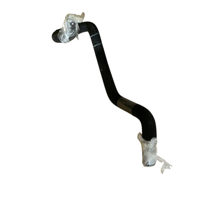 Tuyau de liquide de refroidissement Audi A3 8P pour rénovation circuit 8P0121103A