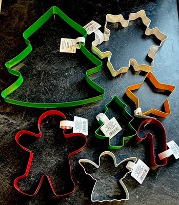 7 Pieces 2022 Wondershop Target Metal Christmas Cookie Cutters - NEW