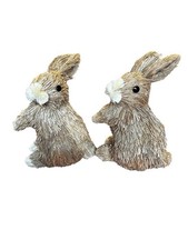 Vintage Pair Of Sisal Bunny Rabbit Sitting On Back Legs 7.5”