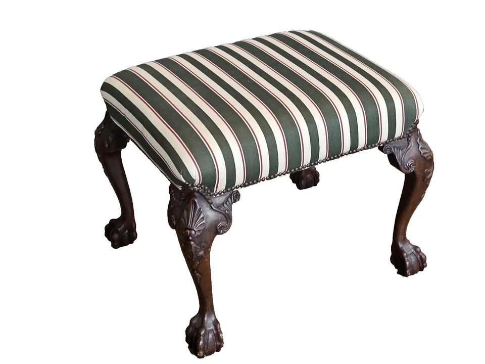 Baker Chippendale 风格桃花心木雕刻脚凳凳凳爪和球 — 第 4/4 张图片