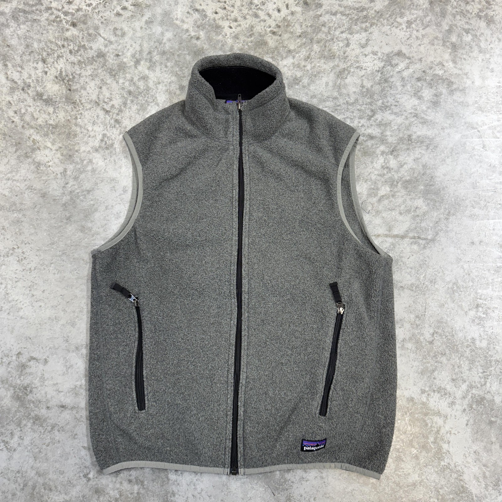 Patagonia Synchilla Vest Mens Small Gray Fleece Full Zip Outdoor Hiking Warm