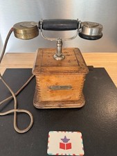 Téléphone ancien à