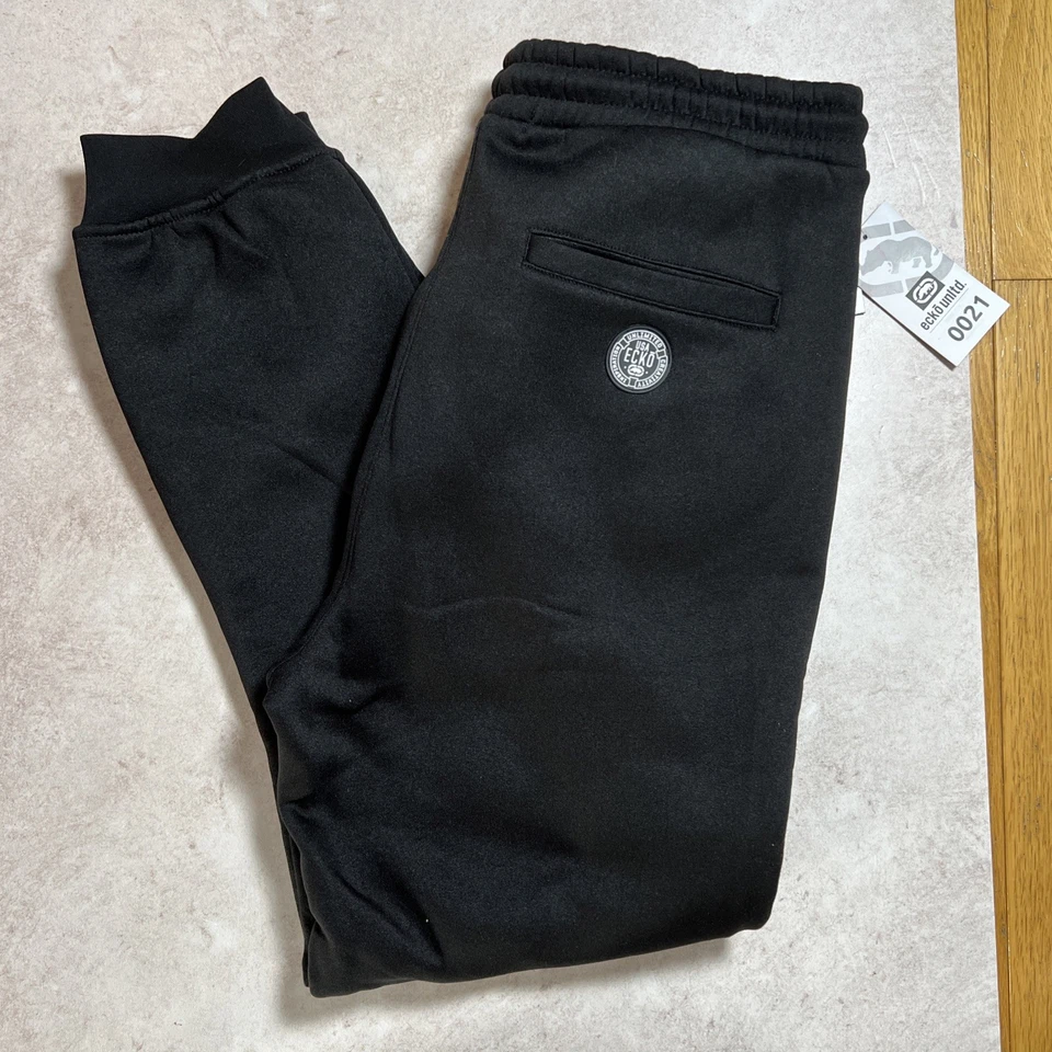 Joggers Ecko Unlimited para hombre bloque de color negro rojo y blanco. Grueso Med $40 Foto 2 de 4