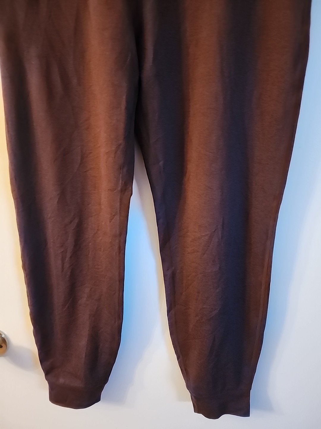 Vuori | Performance Brown Pull-On Drawstring Wais… - image 4