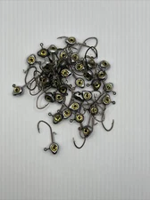 15 Pack  1/16 Oz Size 4 Sickle Hooks Jigs Heads With Gold 3D eyes & Wire Keeper