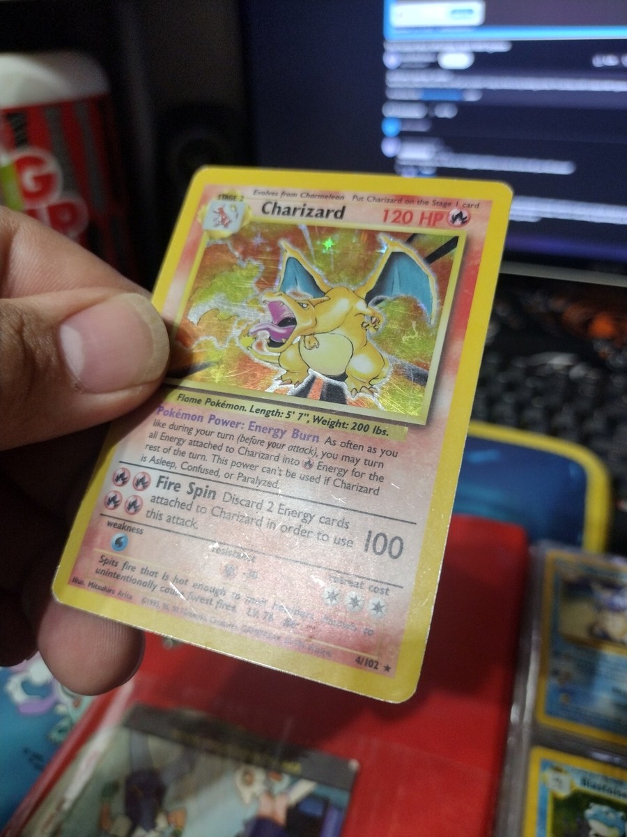 charizard pokemon card 1990 Carte Gradée 9.5 Dracaufeu Célébrations Charizard Anglais
