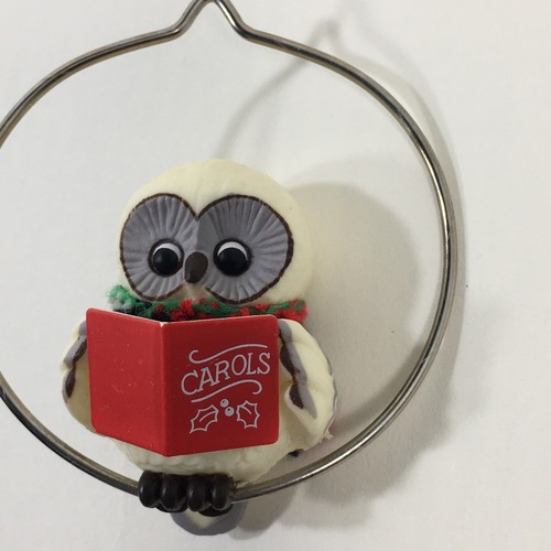 Vintage Hallmark Keepsake Christmas Ornament 1983 Owl Singing Christmas Carols - Picture 2 of 6