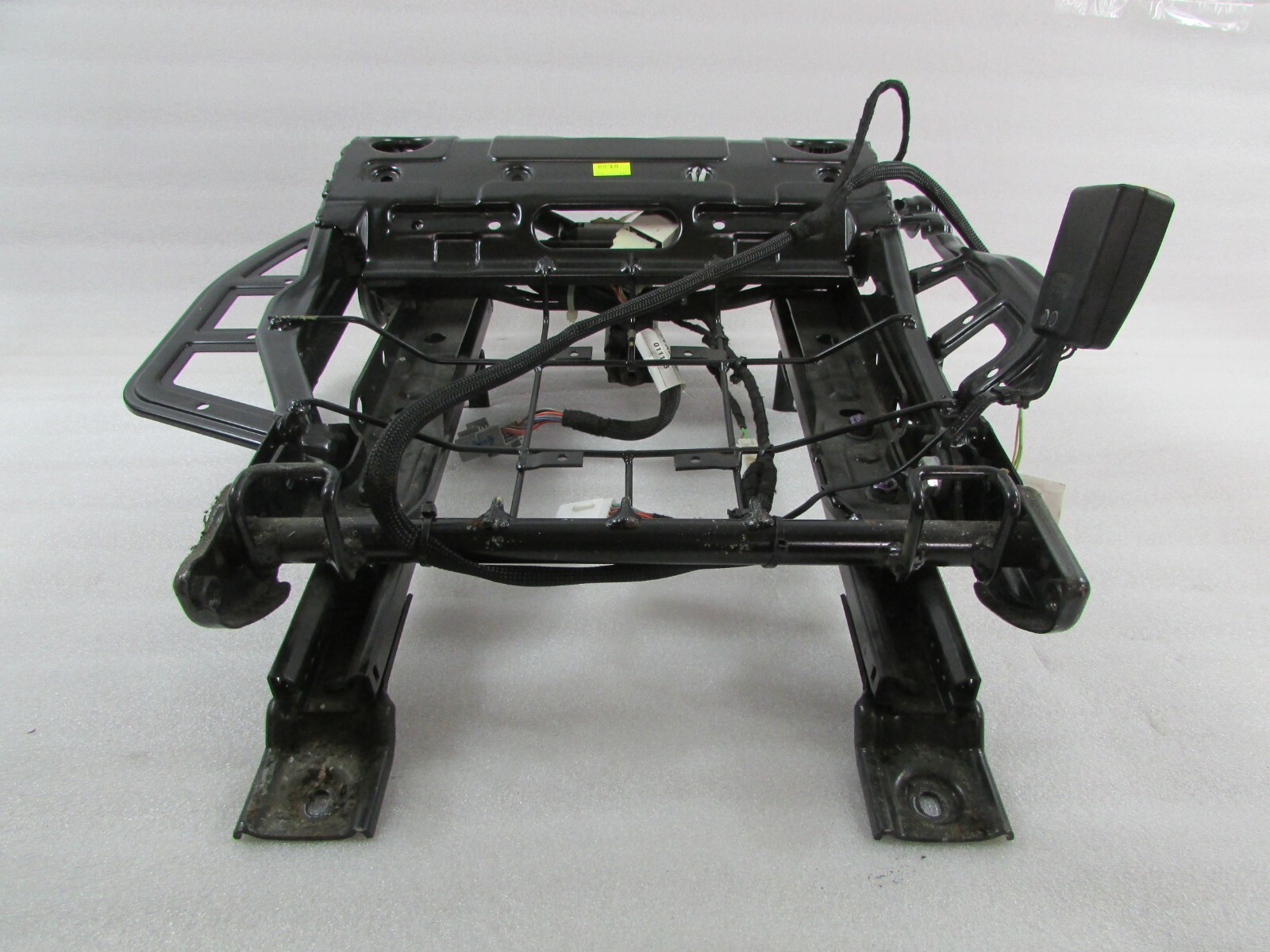 Maserati Quattroporte, LH Rear Seat Track w/ Motors, Used, P/N 980139490