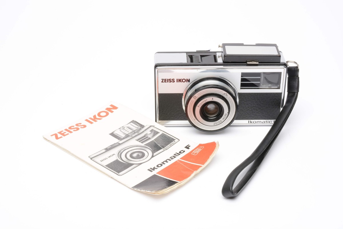 Zeiss Ikon Ikomatic F 126 cartridge camera, Great 70s Vintage look