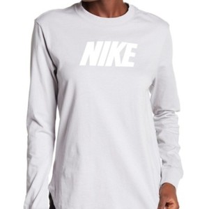 nike long sleeve athletic shirt