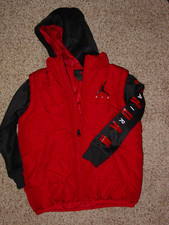 Boys Nike Air Jordan Black/Red/White Youth Full Zip Jacket Size 5-6 Years Old