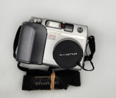 Olympus Camedia C-4000 Zoom 4.0MP Digital Camera Tested