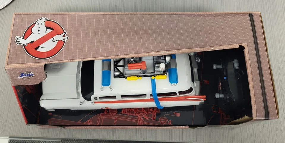 Coche Radio Control Jada Ecto-1 Ghostbusters RC 1:16 Ecto 1 Nuevo En Caja Foto 4 de 4