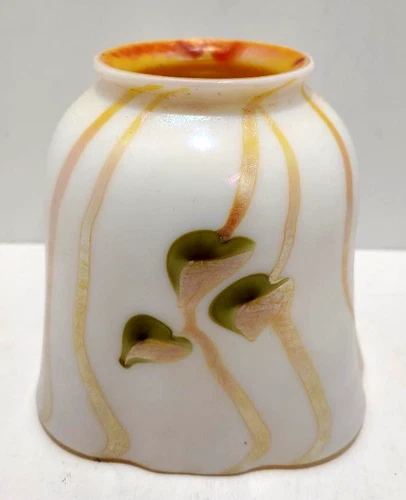 VINTAGE TIFFANY ERA, FOSTORIA ART GLASS SHADE W/ HANGING HEARTS?