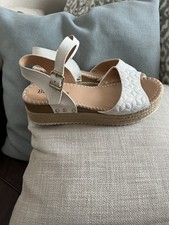 Bellissimo Wedge Sandals.  White.  Size 5