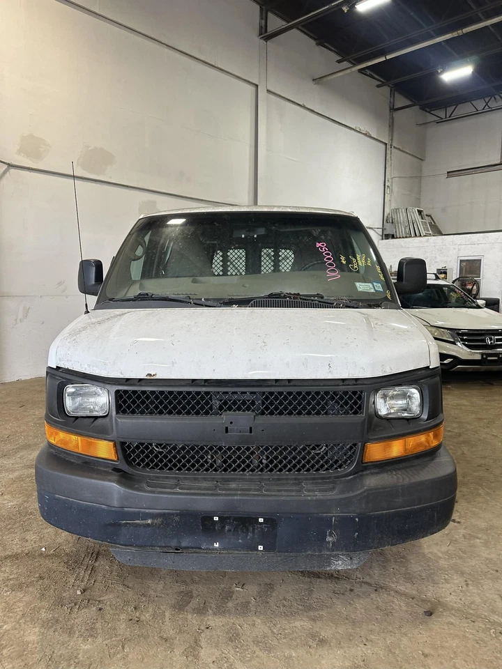 12 13 14 15 16 17 CHEVY EXPRESS 2500 Piezas Freno Antibloqueo Foto 2 de 4