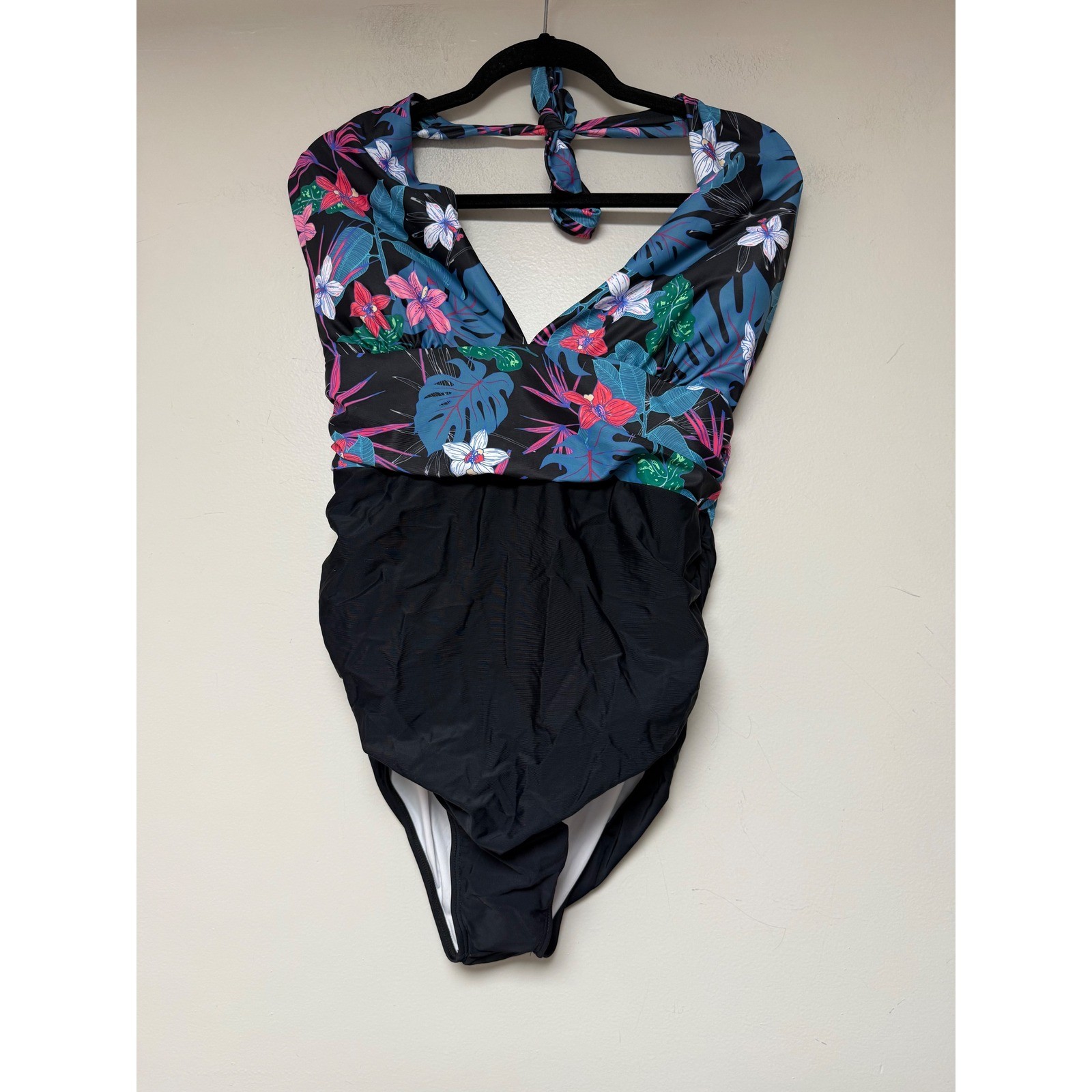 Womens XL One Piece Swimsuit Tropical Print Halter Neck Black Ruched