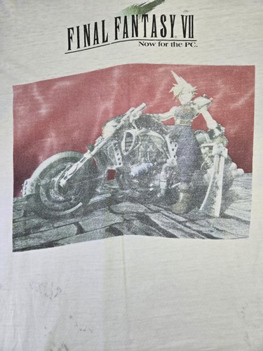 Final Fantasy 7 E3 1998 promoción de PC, rara variedad roja, talla XL 23x28" defectos en la foto - Imagen 3 de 24