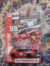 2018 Round 2 AUTO WORLD NASCAR 88 DALE EARNHARDT JR SLOT Car
