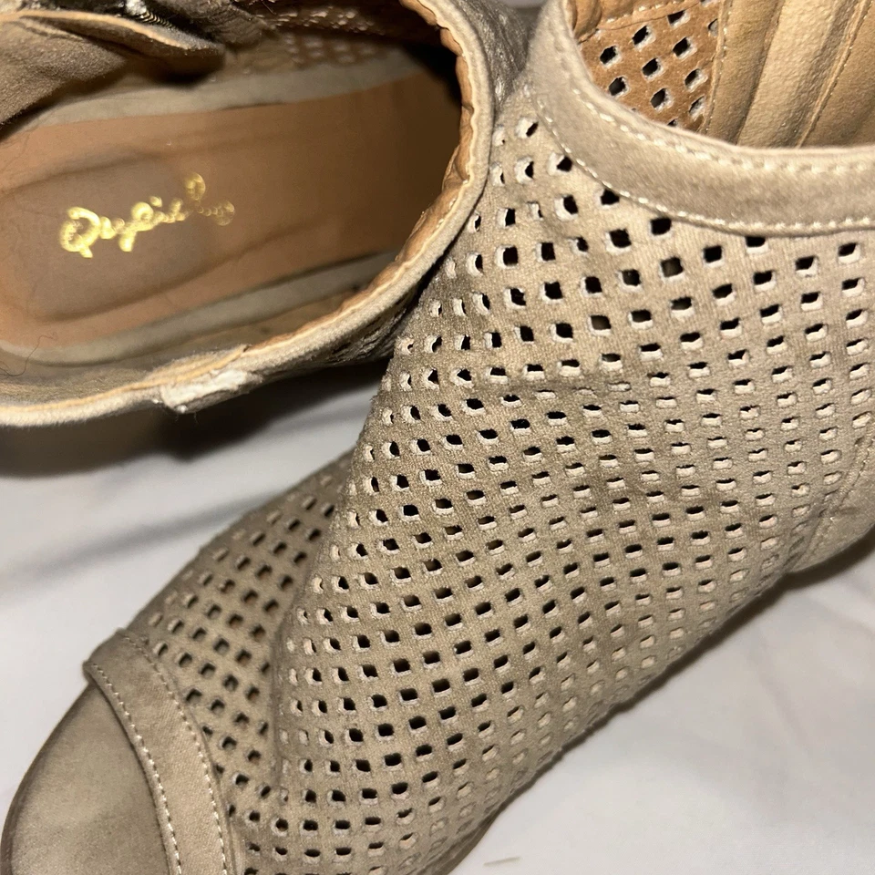 Qupid Preforated Ankle Booties Beige Size 7 Open Toe Heels Tassel Side Zip Boho - Image 4 of 4