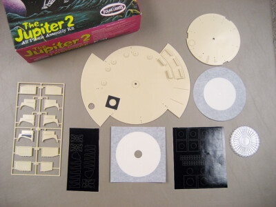 POLAR LIGHTS 12'' JUPITER 2 PAINT MASK SET (& paint color information -NO MODEL) 