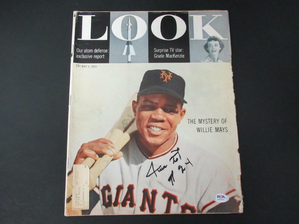 Willie Mays Signed 5/3/55 LOOK Magazine Autograph Auto PSA/DNA AH44231