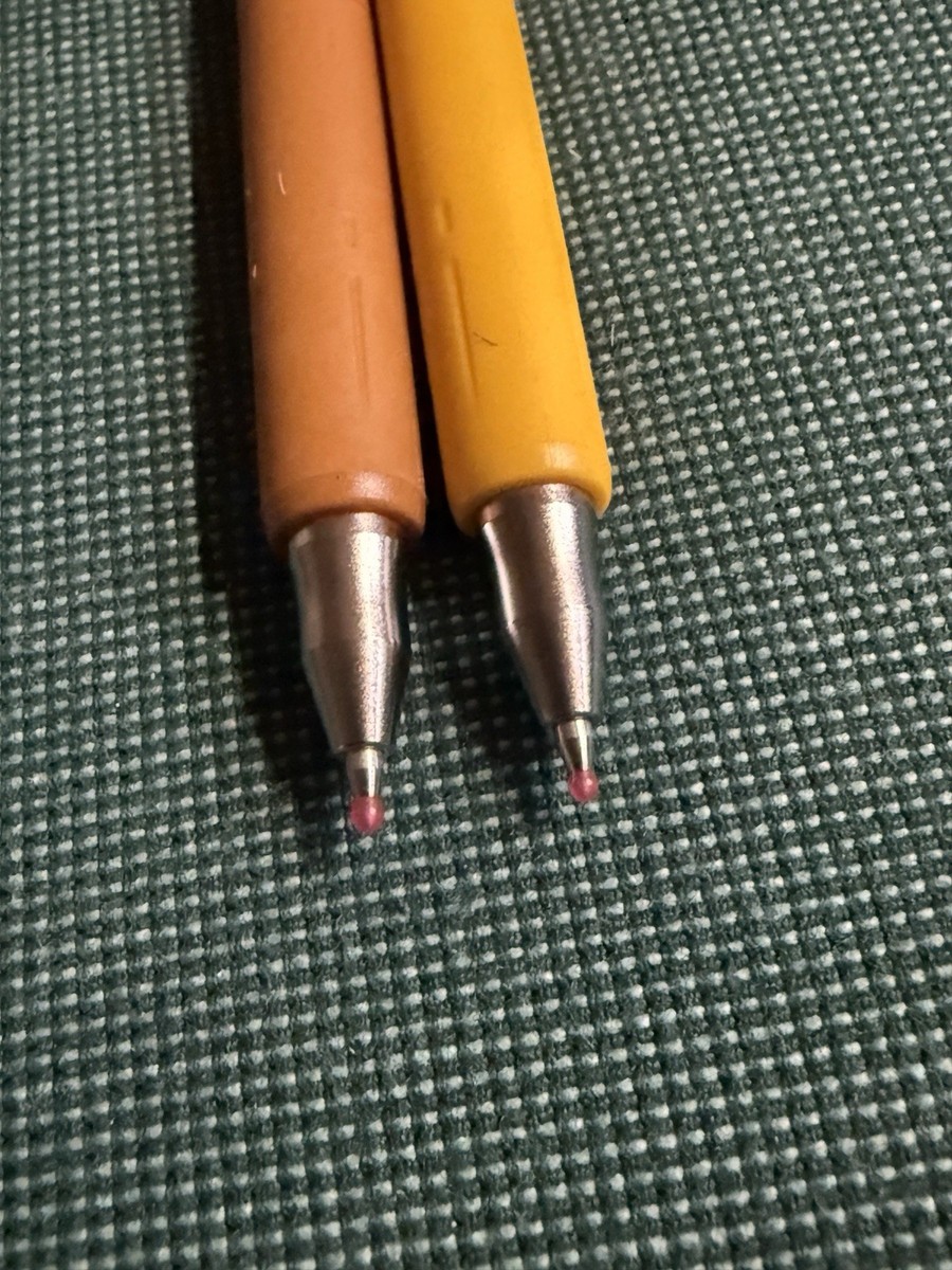 Sarasa Pokémon Series Gel Ballpoint Pen Sarasa Nano 0.38mm Pikachu