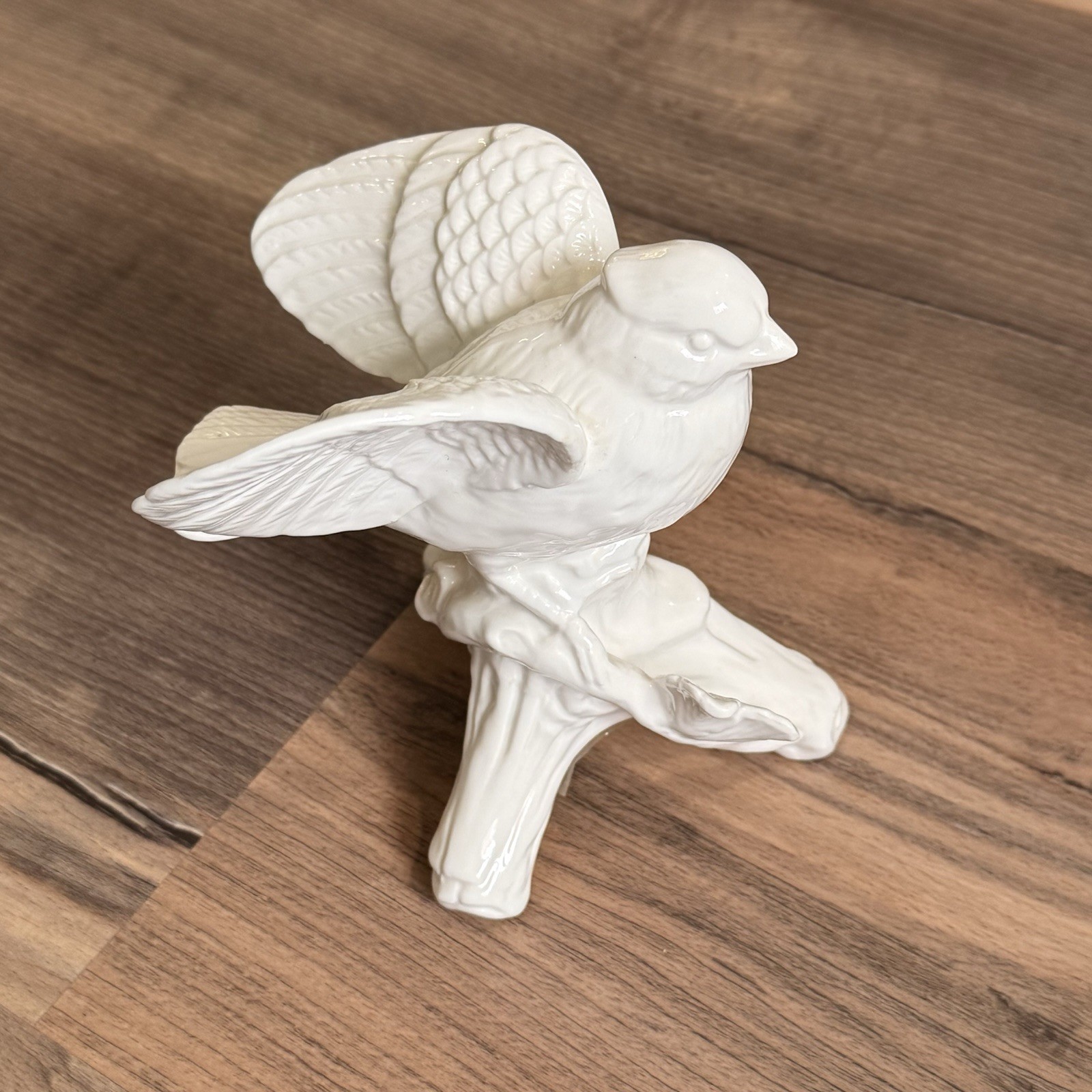 Godinger & Co. White Porcelain Figurine  Bird Statue