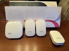 eero Pro B010001 2nd Generation AC Tri-Band Mesh Router w3 Eero beacons - White