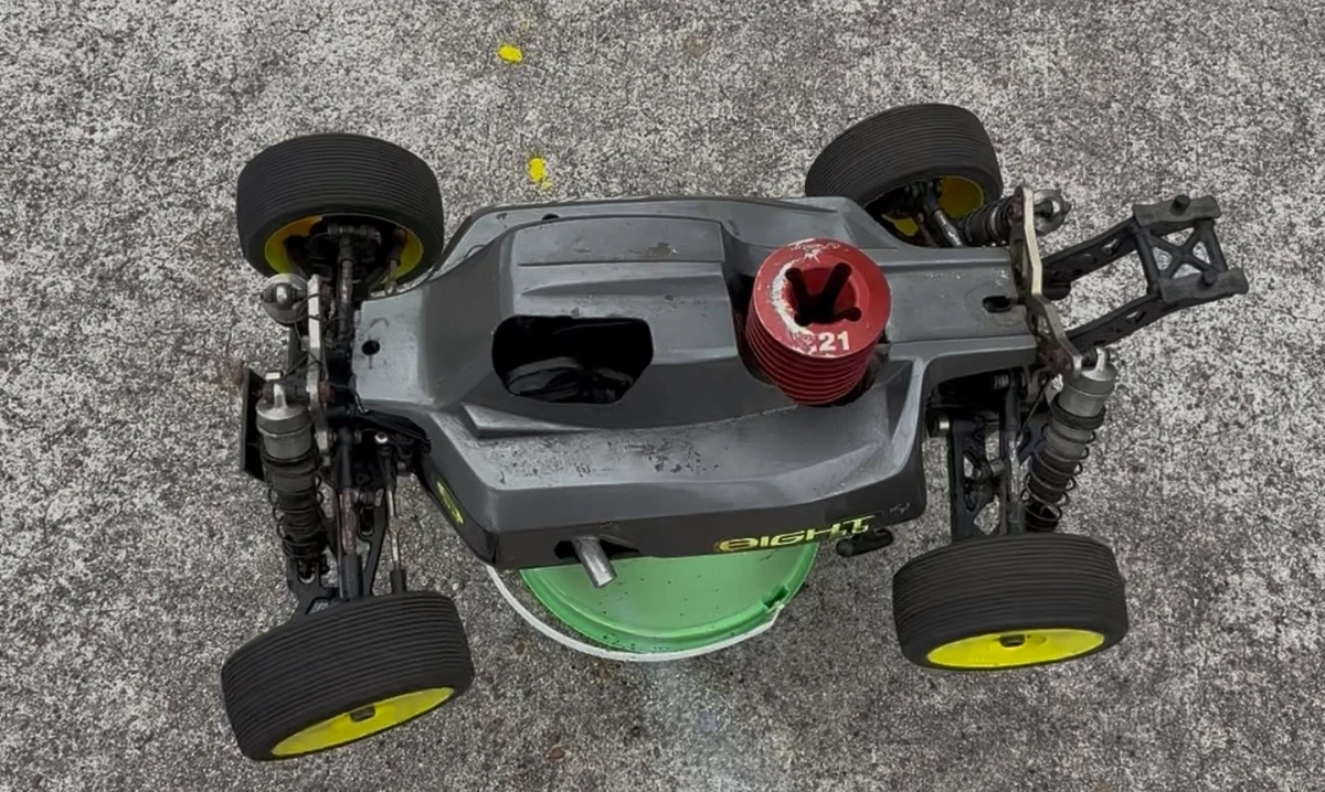 TEAM LOSI RACING Tensionatore Servo Saver Dado