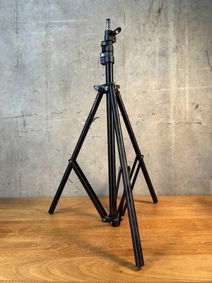 Impact Air-Cushioned Light Stand 8' 4-Section Aluminum Tripod
