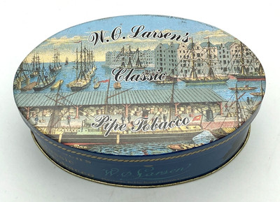 W. O. Larsen's Classic Pipe Tobacco Tin Can w/ Lid Made In Denmark 100g Empty