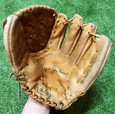 Rawlings Model 6884 Reggie Jackson Baseball Glove Mitt RHT - 10" Youth