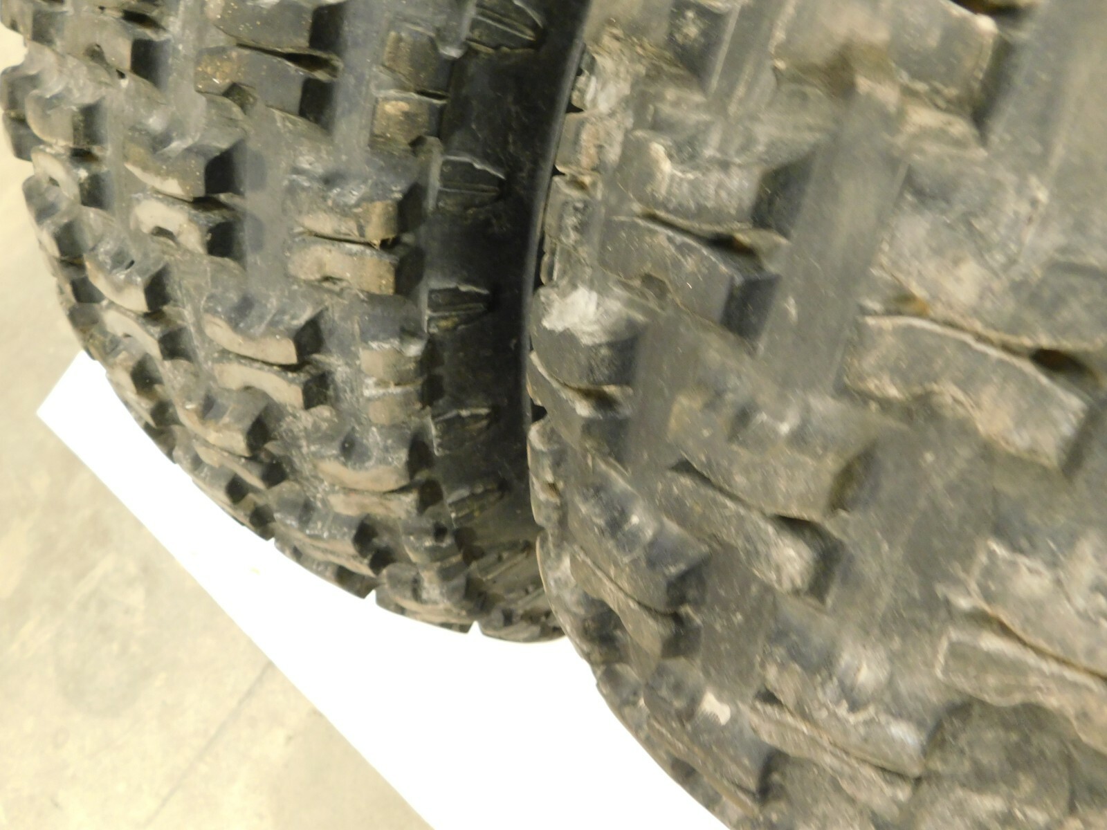 yamaha blaster 200 yfs200 aluminum back rear wheels rims tires set 95