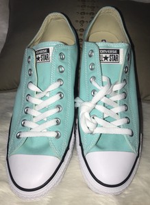 mint green chuck taylors