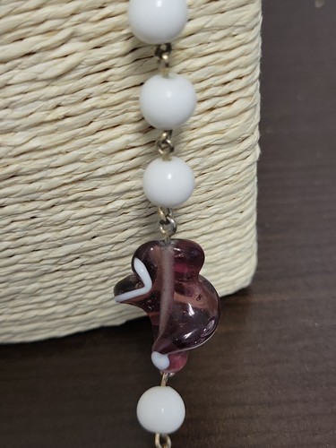 VTG Long Strand Necklace Art Glass and Lucite White Purple Beads Push Clasp - Picture 3 of 11