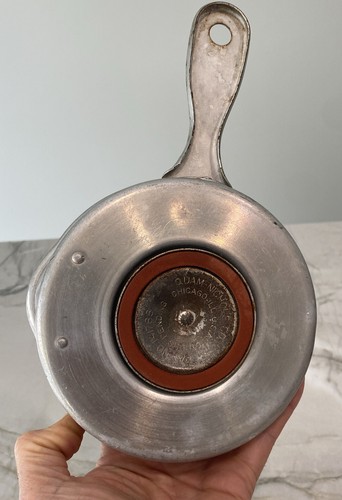 Vintage Kwicky Juicer Aluminum Citrus Quam-Nichols Co. USA Farmhouse Primitive - Picture 6 of 6