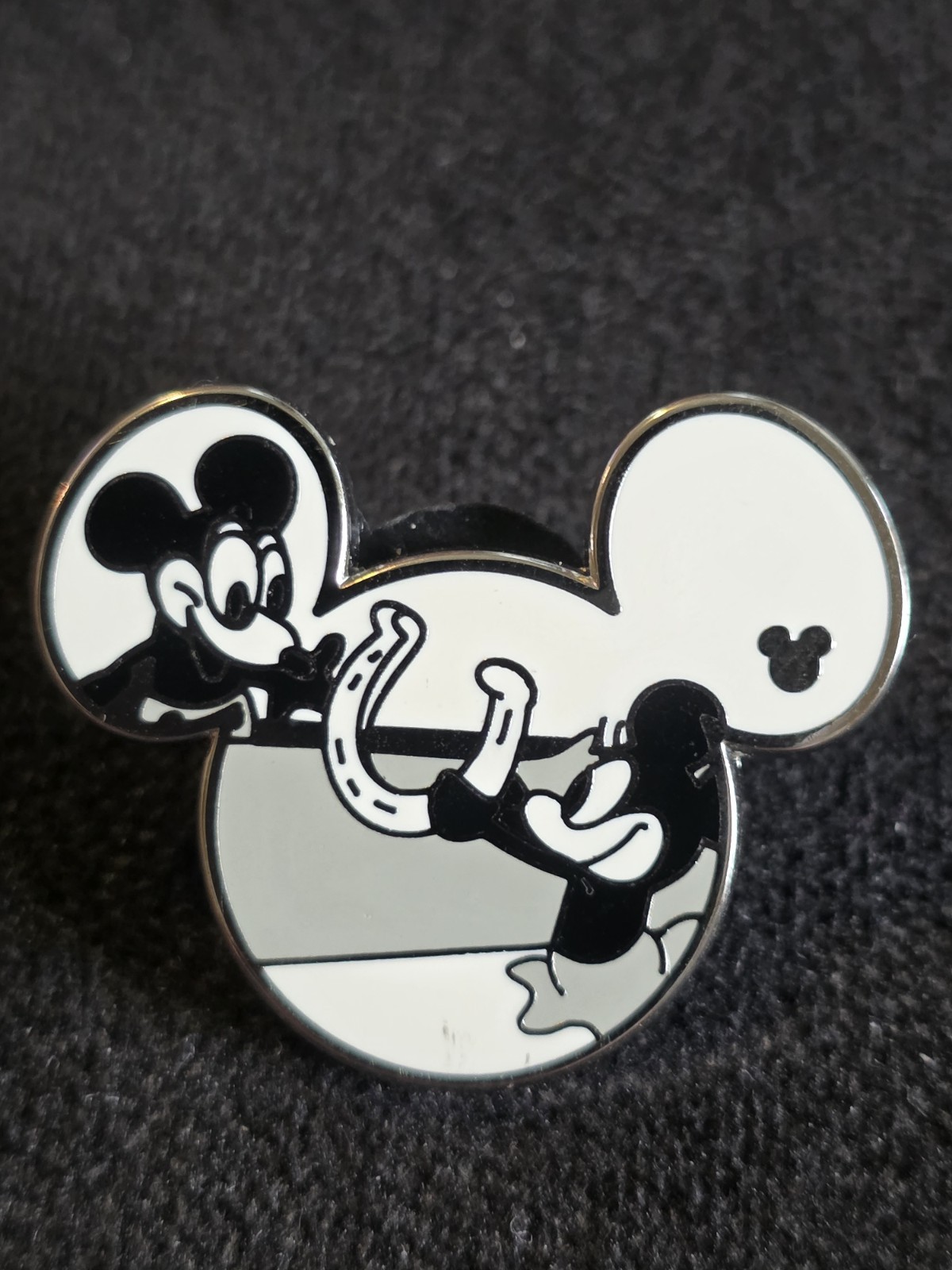 Disney Pin 136746 Plane Crazy Short Films Hidden Mickey Minnie Mouse 2019 (21)