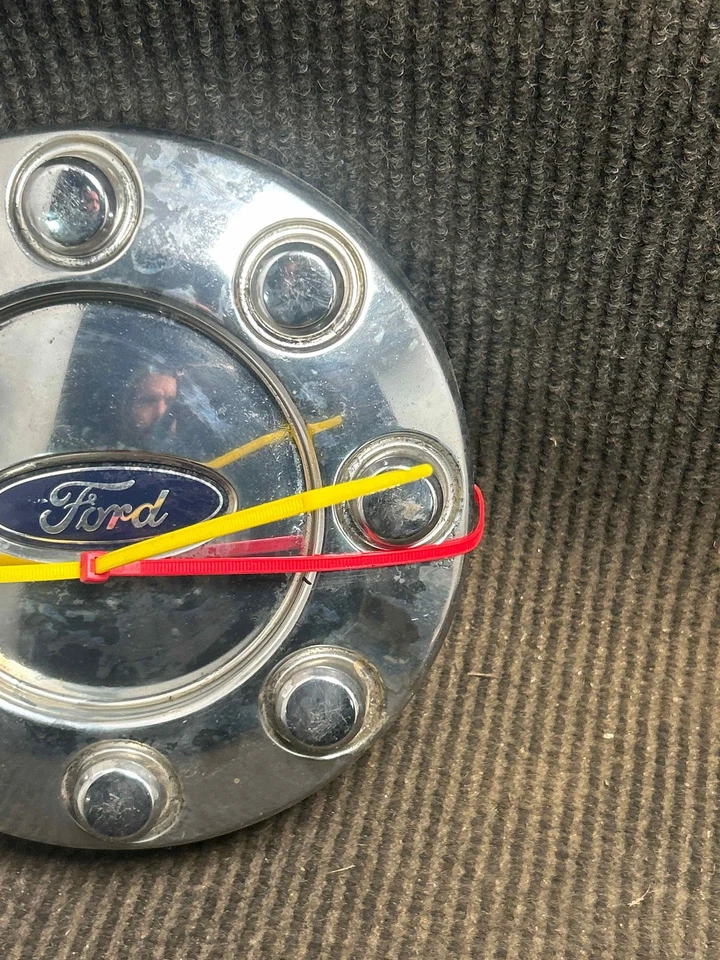 Fits 2006 Ford F350 SD 17in Wheel/Rim Center Cap OEM:5C341A096KE Foto 2 de 4