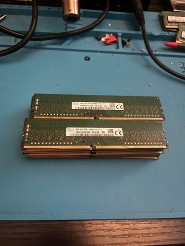 8GB PC PORTABLE RAM SK hynix PC4 - 19200 DDR4 2400T HMA81GS6AFR8N-UH