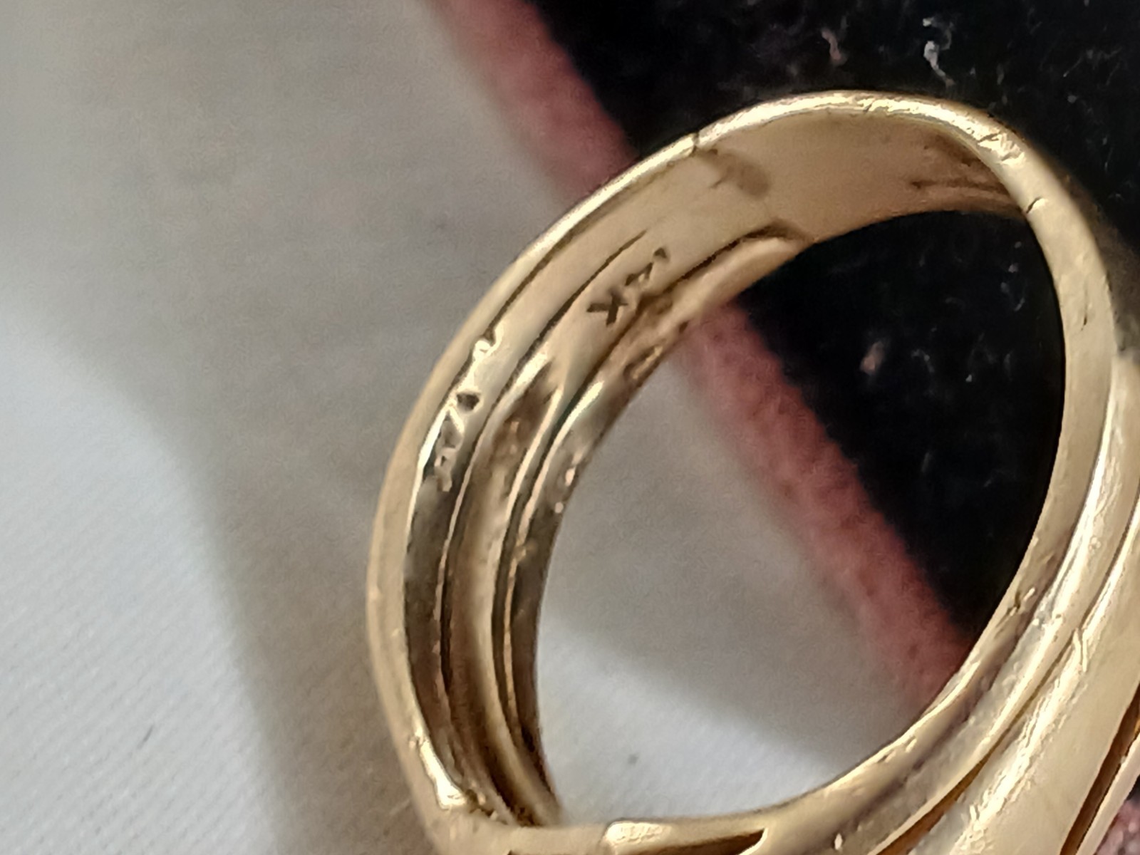 14k Solid Gold Diamond Wedding Ring - image 3