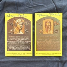 National Baseball Hall of Fame Warren Spahn Robin Roberts Signed Postcards